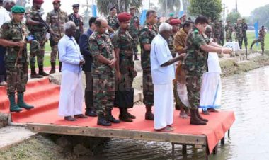 யாழ் படையினரால் 'பெரியகுளம்' குளம் புனரமைப்பு - KinniyaNews.com