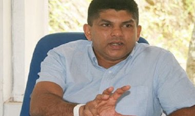 முன்னாள் அமைச்சர் லொஹான் ரத்வத்தவின் மனைவி விளக்கமறியலில் வைக்கப்பட்டுள்ளார்